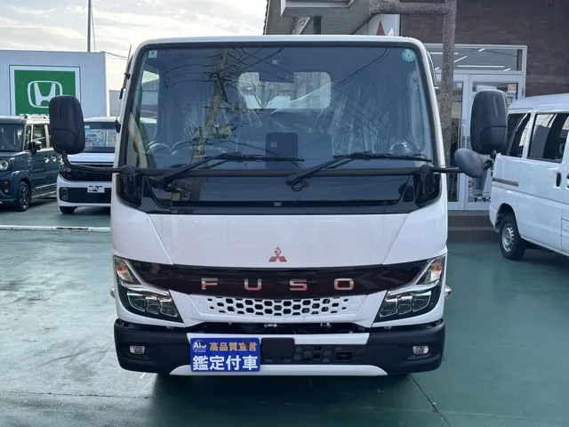 キャンター(三菱)全低床 平ボディ ２ｔ登録済未使用車 21