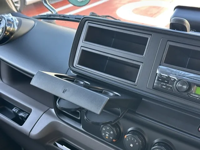 キャンター(三菱)全低床キョウカダンプ ３ｔ登録済未使用車 18