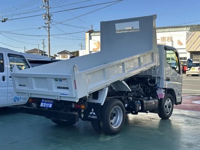 キャンター(三菱)全低床キョウカダンプ ３ｔ登録済未使用車 6