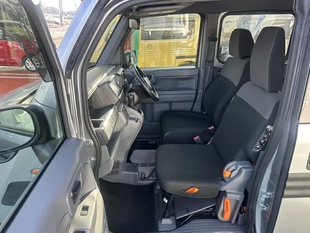 N-VAN(ホンダ)Gタイプ AT ４WD中古車 2