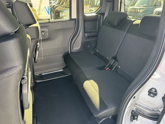 N-BOX(ホンダ)N-BOXカスタム 両側PSD届出済未使用車 4
