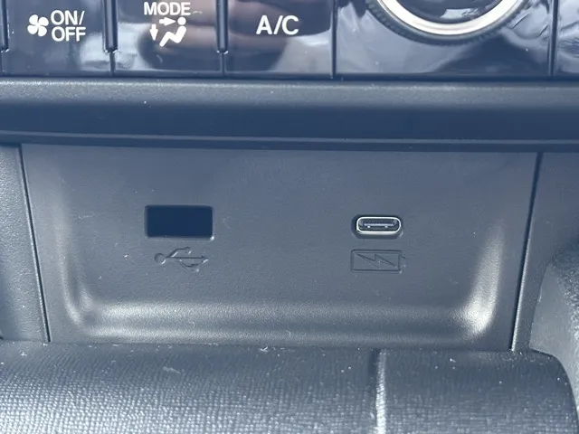 N-WGN(ホンダ)カスタム L ブラックスタイル届出済未使用車 22