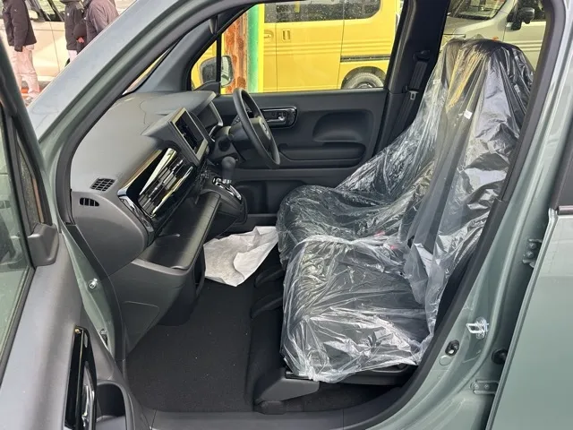 N-WGN(ホンダ)カスタム L ブラックスタイル届出済未使用車 3