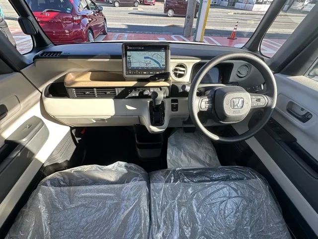 N-BOX(ホンダ)N-BOX コンフォートＰ届出済未使用車 5