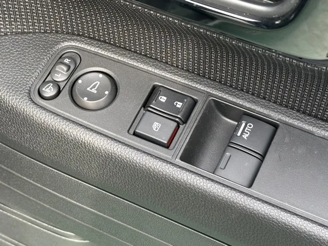 N-VAN(ホンダ)FUN 届出済未使用車 14