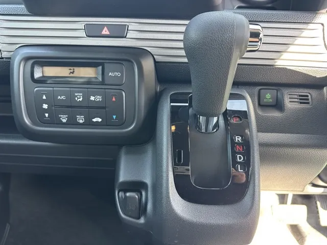 N-VAN(ホンダ)FUN 届出済未使用車 19