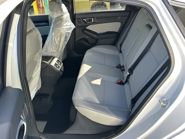 シビック(ホンダ)e：HEV LX登録済未使用車 4