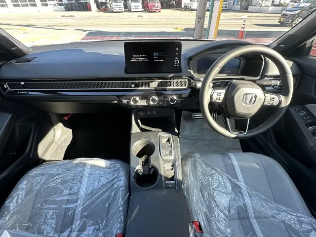 シビック(ホンダ)e：HEV LX登録済未使用車 5
