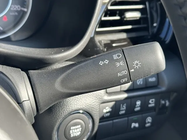 フロンクス(スズキ)ベースグレード登録済未使用車 15