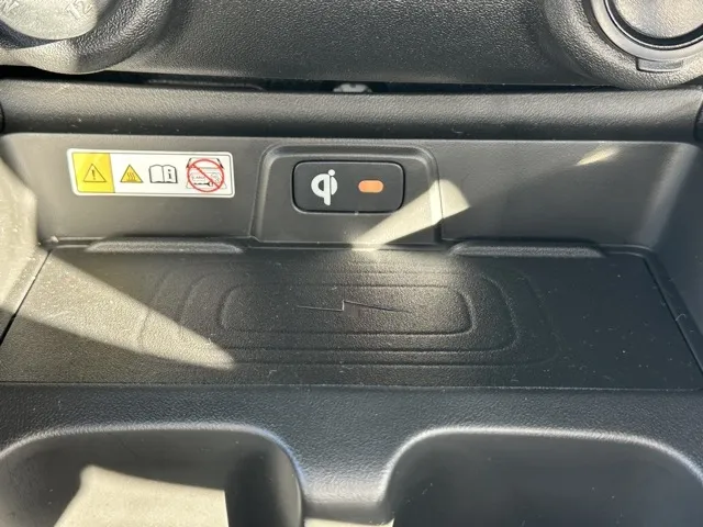 フロンクス(スズキ)ベースグレード登録済未使用車 24