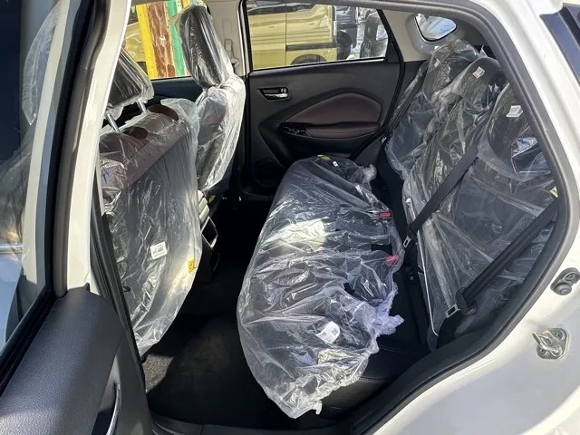 フロンクス(スズキ)ベースグレード登録済未使用車 4