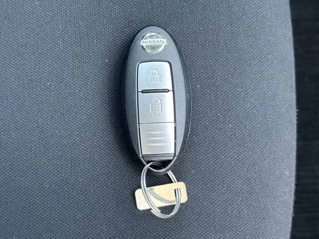 ノート(ニッサン)Ｘ中古車 27