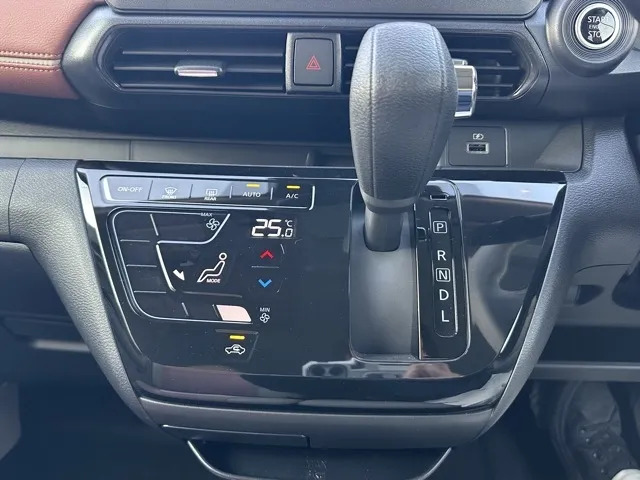 デイズ(ニッサン)ボレロ届出済未使用車 14