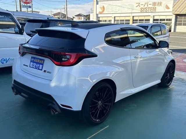 GRヤリス(トヨタ)RC ４WD 6MT中古車 9