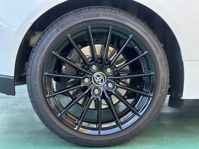 GRヤリス(トヨタ)RC ４WD 6MT中古車 10