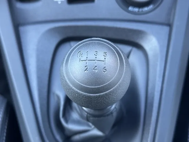 GRヤリス(トヨタ)RC ４WD 6MT中古車 23