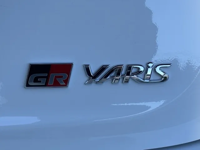 GRヤリス(トヨタ)RC ４WD 6MT中古車 8