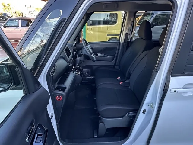 ルークス(ニッサン)ハイウェイスターXレンタＵＰ 3