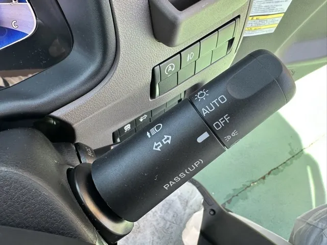 キャンター(三菱)全低床 平ボディ ２ｔレンタ登録済未使用車 14