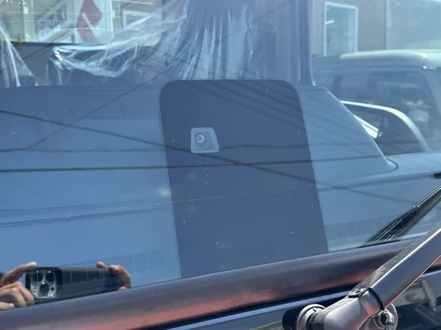 キャンター(三菱)全低床 平ボディ ２ｔレンタ登録済未使用車 24