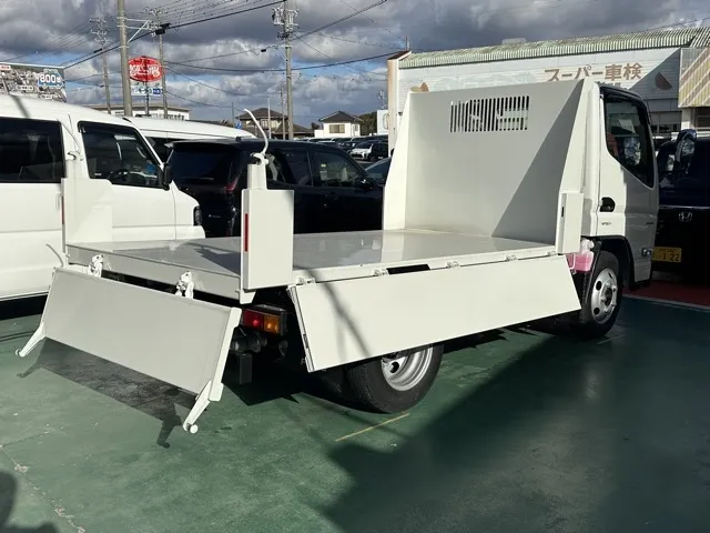 キャンター(三菱)全低床キョウカダンプ ３ｔ登録済未使用車 11