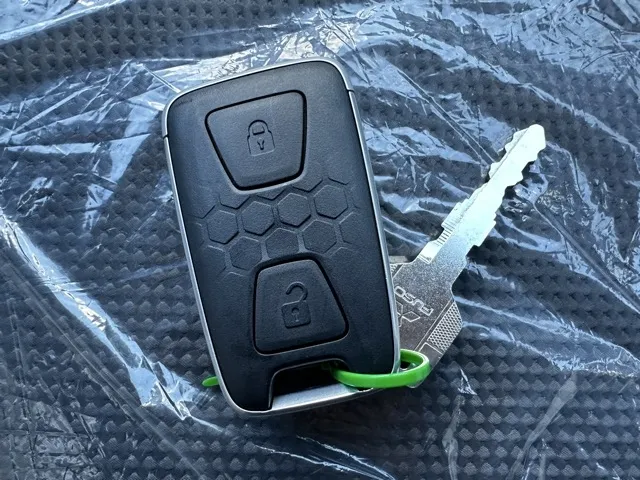 キャンター(三菱)全低床キョウカダンプ ３ｔ登録済未使用車 24