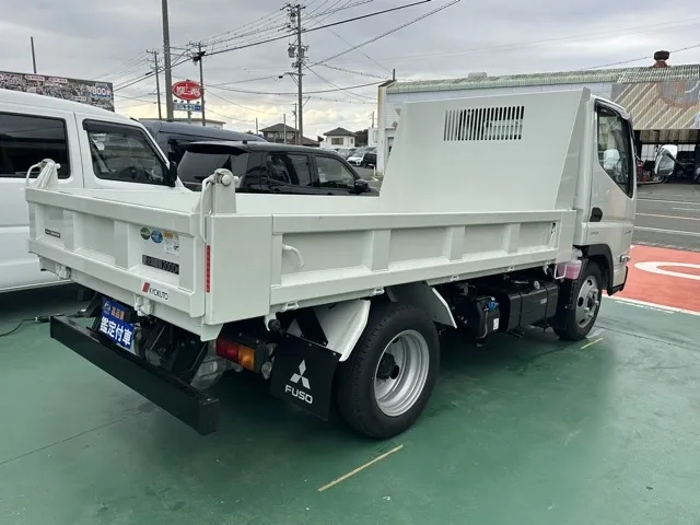 キャンター(三菱)全低床キョウカダンプ ２ｔレンタ登録済未使用車 12