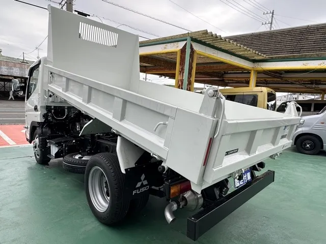 キャンター(三菱)全低床キョウカダンプ ２ｔレンタ登録済未使用車 2