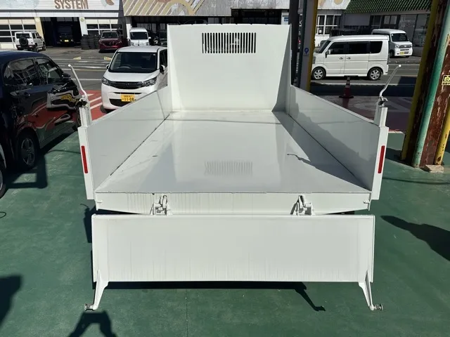 キャンター(三菱)高床キョウカダンプ ３ｔ登録済未使用車 12
