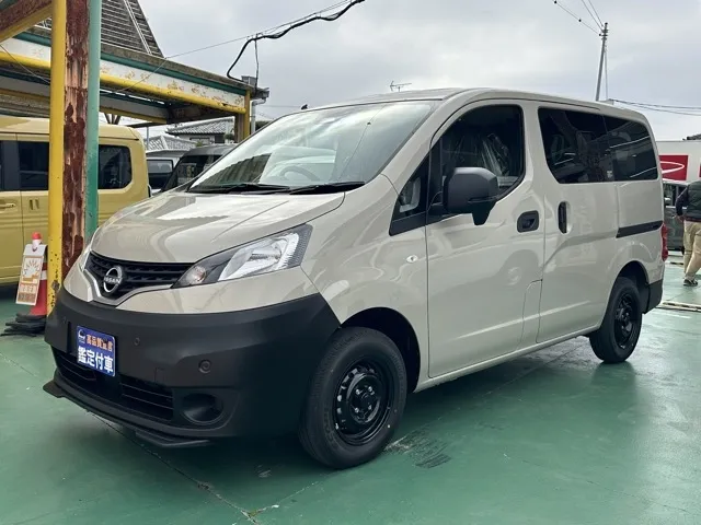 バネット(ニッサン)GX アウトドアブラックED スマートキー センターコンソールBOX登録済未使用車 1