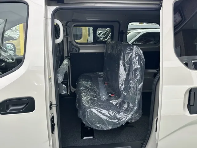 バネット(ニッサン)GX アウトドアブラックED スマートキー センターコンソールBOX登録済未使用車 4