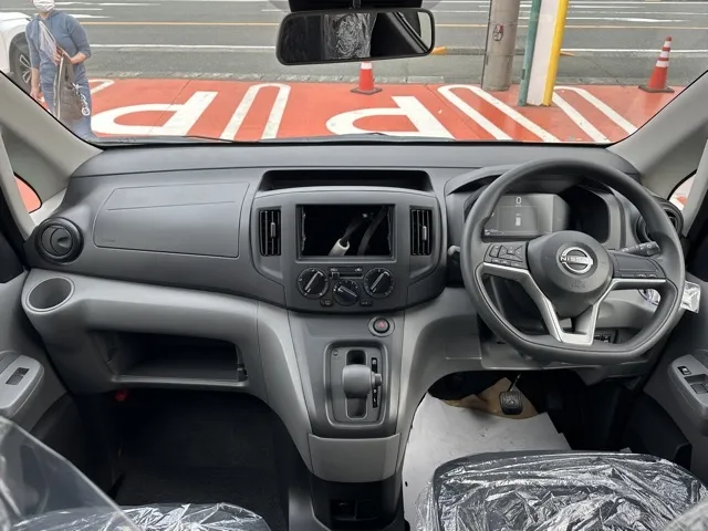 バネット(ニッサン)GX アウトドアブラックED スマートキー センターコンソールBOX登録済未使用車 6