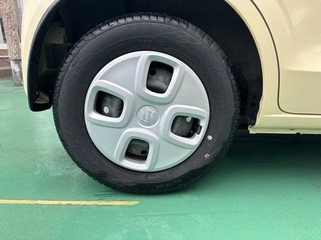 アルト(スズキ)F 5MT 4WD中古車 10