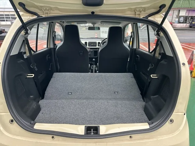 アルト(スズキ)F 5MT 4WD中古車 8