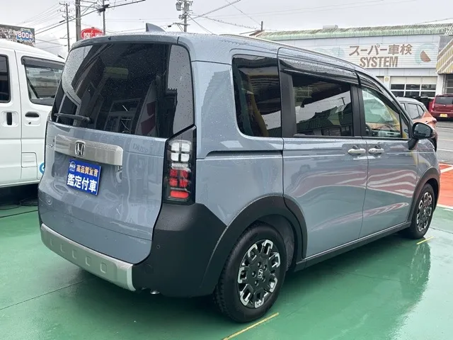 フリード(ホンダ)クロスター中古車 10