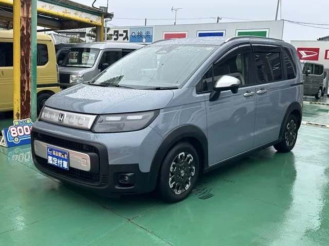 フリード(ホンダ)クロスター中古車 1