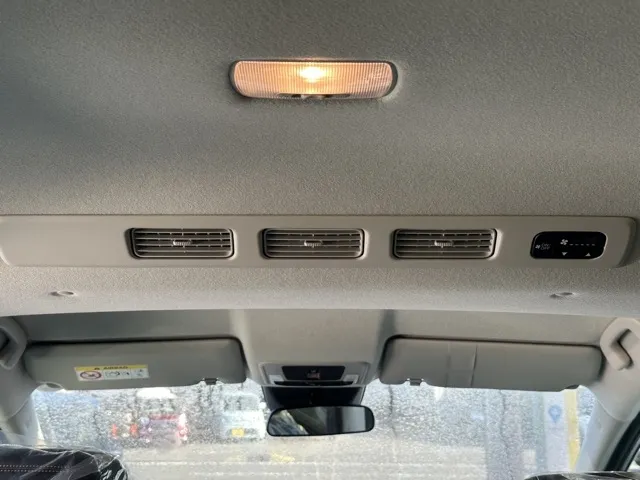 フリード(ホンダ)e：HEVクロスター ６人乗登録済未使用車 10