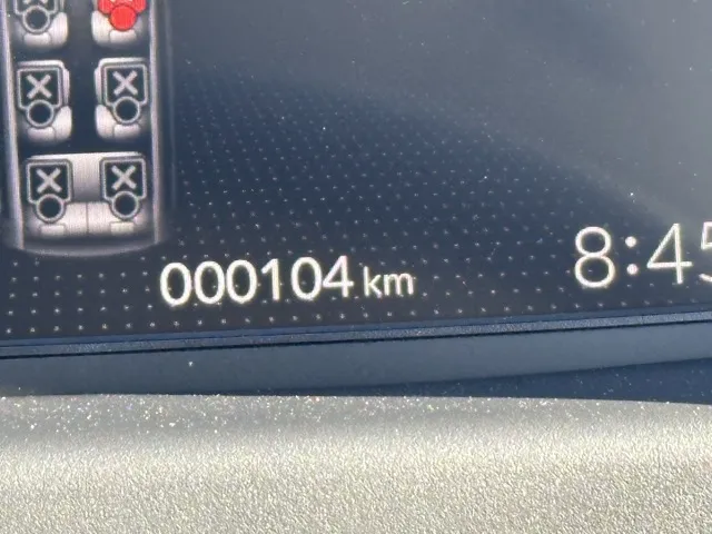 フリード(ホンダ)e：HEVクロスター ６人乗登録済未使用車 21