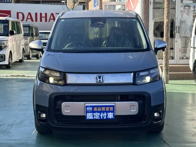 フリード(ホンダ)e：HEVクロスター ６人乗登録済未使用車 29