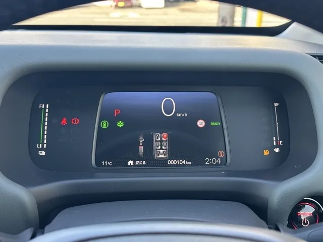 フリード(ホンダ)e：HEVクロスター ６人乗登録済未使用車 22