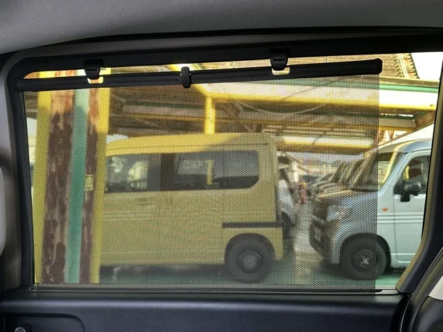 フリード(ホンダ)e：HEVクロスター ６人乗登録済未使用車 8