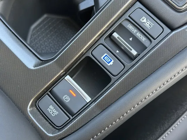 アコード(ホンダ)e：HEV中古車 14