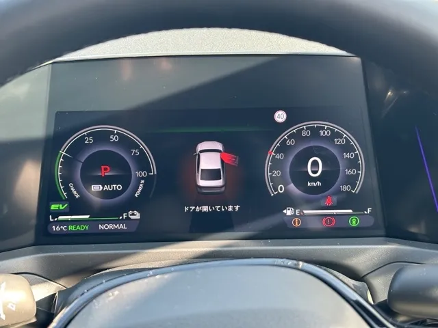 アコード(ホンダ)e：HEV中古車 25