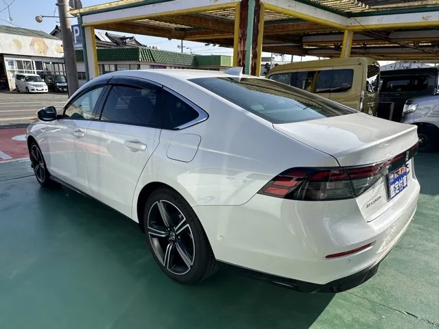 アコード(ホンダ)e：HEV中古車 2