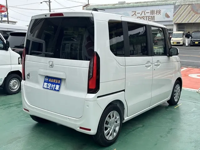 N-BOX(ホンダ)N-BOX コンフォートＰ届出済未使用車 11