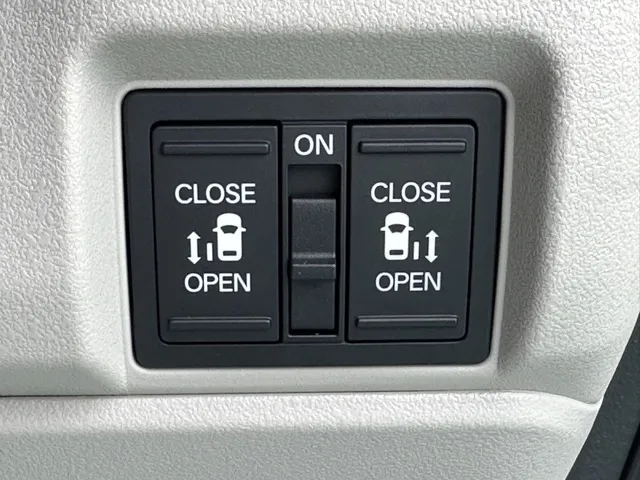 N-BOX(ホンダ)N-BOX コンフォートＰ届出済未使用車 15