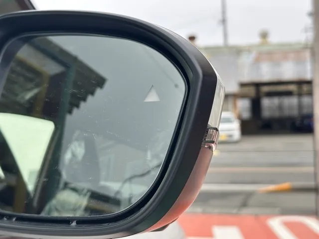 セレナ(ニッサン)ハイウェイスターV アラウンドビューモニター見本展示車有り 16