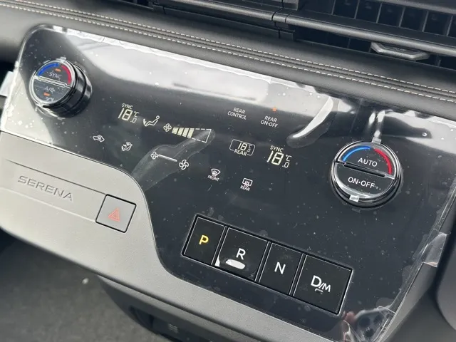 セレナ(ニッサン)ハイウェイスターV アラウンドビューモニター見本展示車有り 25