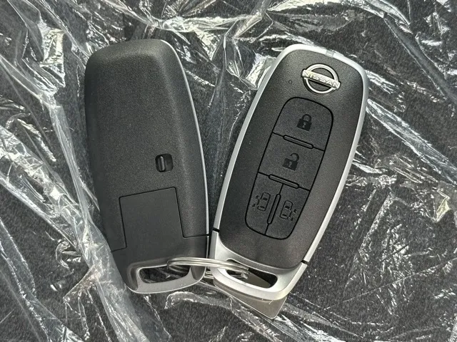 セレナ(ニッサン)ハイウェイスターV アラウンドビューモニター見本展示車有り 28