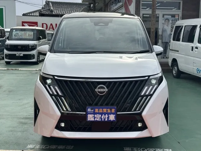 セレナ(ニッサン)ハイウェイスターV アラウンドビューモニター見本展示車有り 29